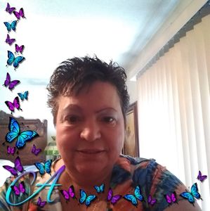 Meet your Posher, Connie